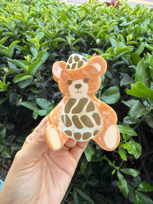 Phases Hawaii x Mandini Made Coco Shell Bear Clip